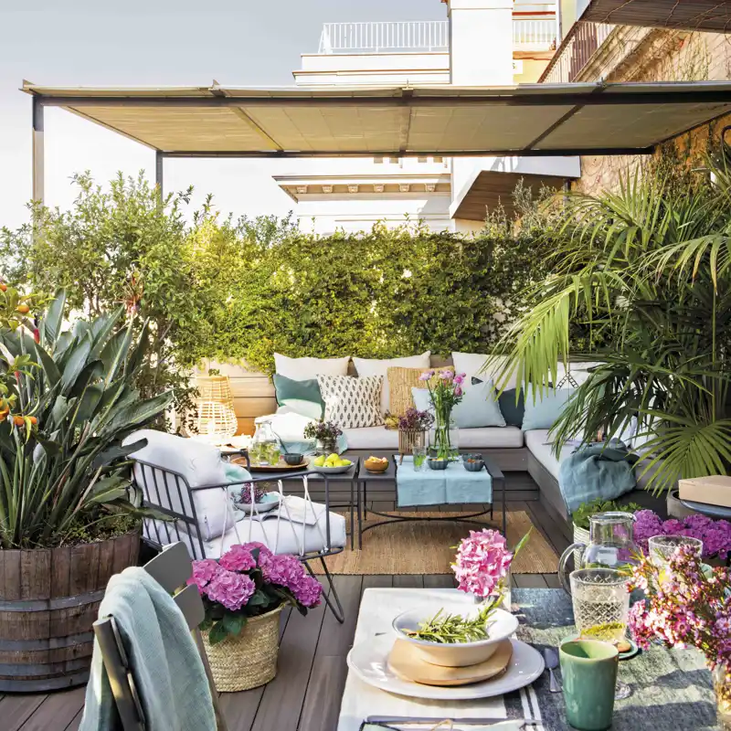 Qué mueble de terraza te conviene: claves para elegir y que resistan el sol, la lluvia y las manchas