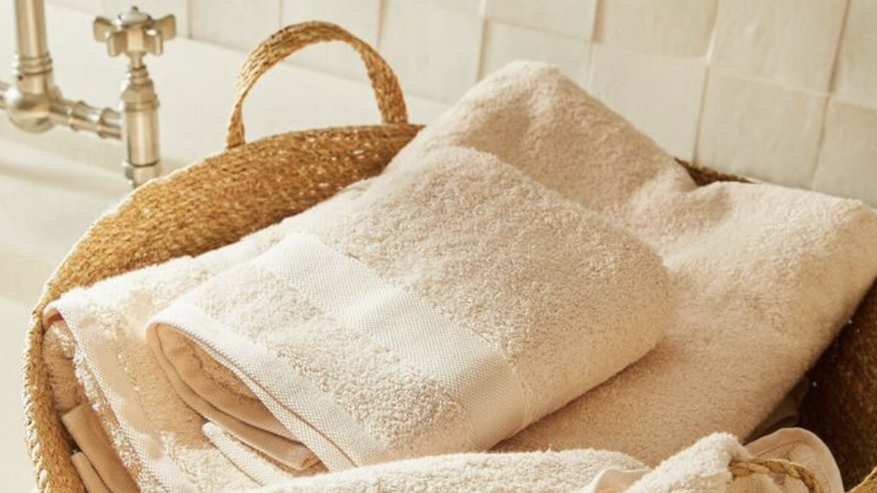 No nos decidimos entre estas toallas de baño tan mullidas de Zara Home