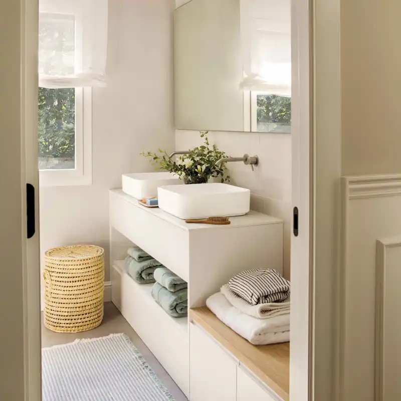 Muebles de baño pequeños, modernos y llenos de ideas y estilo